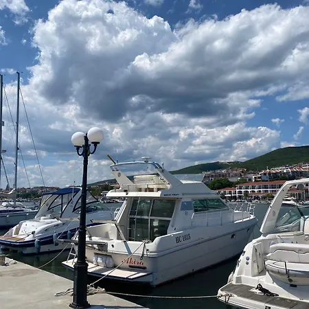 Апартамент Toni House 507 Marina